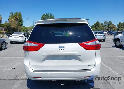 2015 Toyota Sienna Xle 8 Passenger из США, поврежденный, VIN 5TDYK3DC1FS574471